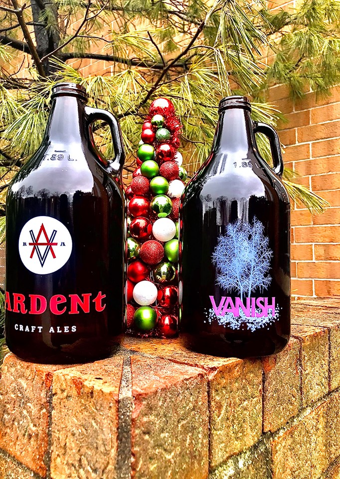 BrandMyBeverage's tweet photo. Get vibrant with your next growler order with a multi-color version of your logo or artwork. The large imprint area allows for a lot of creativity. Great for the holidays 🎁🎉🎊 giving the gift of your favorite craft beer or beverage!

#craftbeer #drinkware #multicolor #glassware https://t.co/DijyLpqgnS