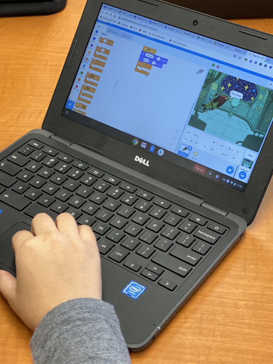 library_hhs's tweet photo. Having some fun coding our heroes @ALALibrary @GoogleForEdu     #readytocode #csfirst #codeyourhero https://t.co/HjK1LQ6s4D