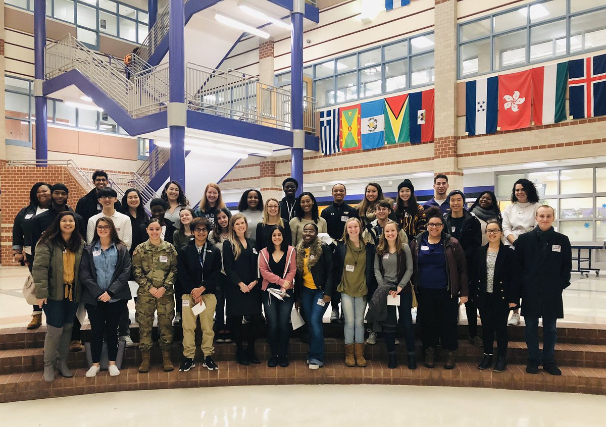 Welcome back Long Reach Alumni! We are SO happy to see you! <a href="/hcpss_lrhs/">Long Reach HS</a>