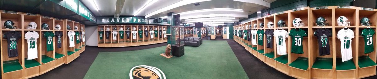 Cole32johnson's tweet photo. I’m extremely excited and blessed to announce my commitment to Bemidji State University to further my education and football career. I would like to thank my coaches , family , friends and teammates who helped me get to where I am today. #grindtheaxe https://t.co/OILHMItWcl