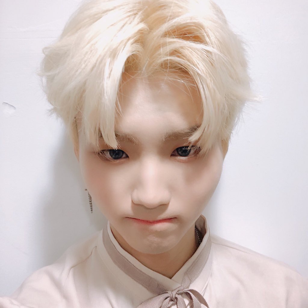 darkerbee's tweet image. i just. LOVE HIM THATS MY MF BABYYYYYYYYY