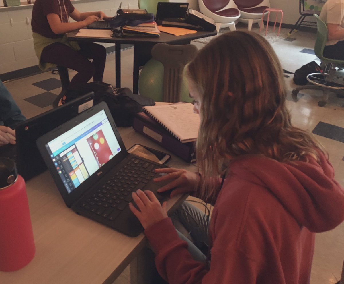 FitzIn6th's tweet image. Students use @canva to create infographic timelines about a technological innovation of their choice for part of their performance task! #MASDproud