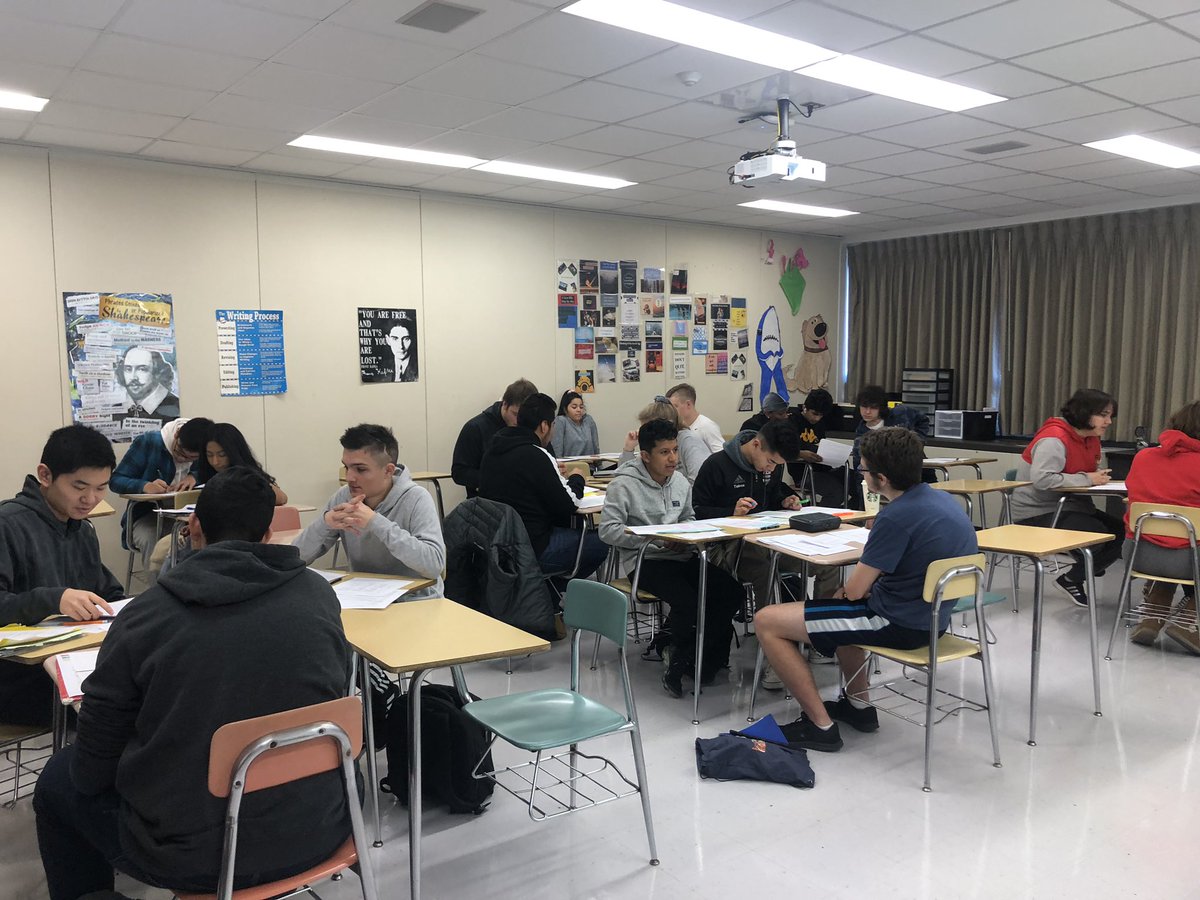 EG_Keeley's tweet photo. Comp 101 final: portfolio presentations! So impressed with the deep reflection of their own work and growth as writers throughout the semester. Shout out to @MikuzisEG for the awesome assignment to conclude our course! #comp101 #dualcredit https://t.co/2NOEaiVxnf