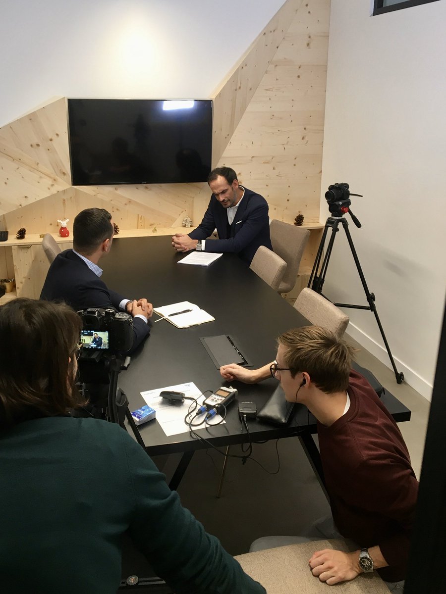 RealLexNotaires's tweet photo. #NEWS ‼️🎥
Les #notaires REAL LEX apparaîtront dans le prochain épisode #JuriMinute de la chaîne #YouTube du progiciel @genapi, le premier éditeur français de logiciels pour les notaires.
Restez connecté ! 😉
#progiciel #Genapi #notaires #notariat #RealLexNotaires #RealLex https://t.co/v31pzaXaYf