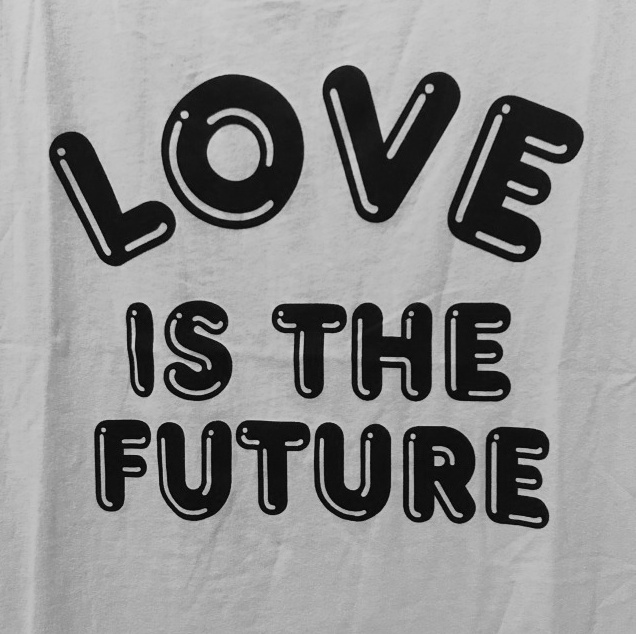 design_moves's tweet photo. Going into 2020 how do you plan on showing more love?
"Love is the Future 2020"
#Designmoves #socialmedia #tip #Oaklandpark #Soflo #inspiration #marketing #Browardcounty #love #newyear https://t.co/ClTh7xFPtQ
