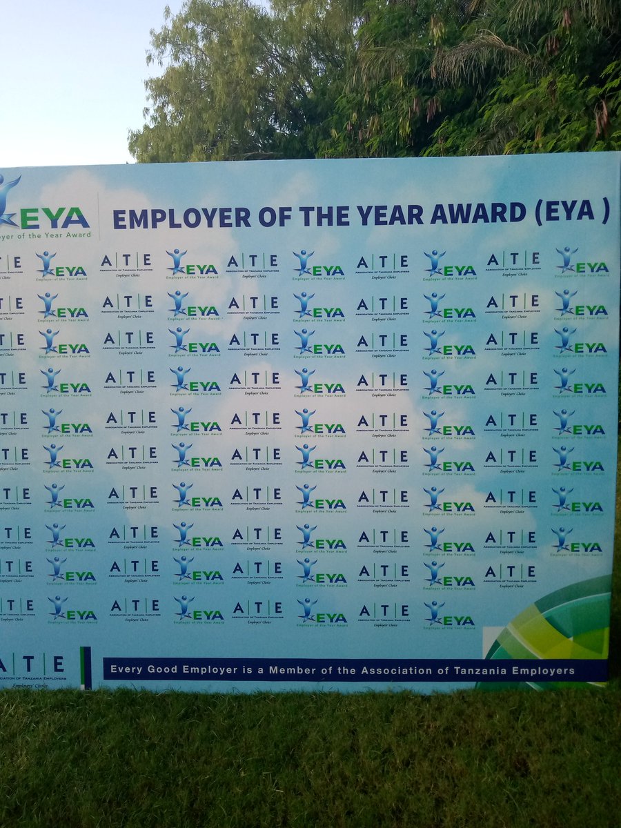 bajabiri's tweet photo. Ukiachana na siku ya waajiriwa,ile #MeiMosi.
Waajiri wana siku yao.
Wanaiita #BestEmployersDay ambayo hapa Tanzania @ATE_Tanzania huifanya kila mwaka.
Leo kuna tuzo ya Mwajiri bora.
Event imeshaanza at Serena.
#ATE2019 nani kuibuka Mwajiri Bora? https://t.co/7wTPfhuPzG