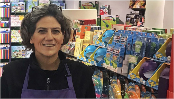 MojoNationUK's tweet image. What do inventors need to know about selling? @FunLearningUK's Clea Ewing on why opening boxes closes sales bit.ly/2S6uCCA