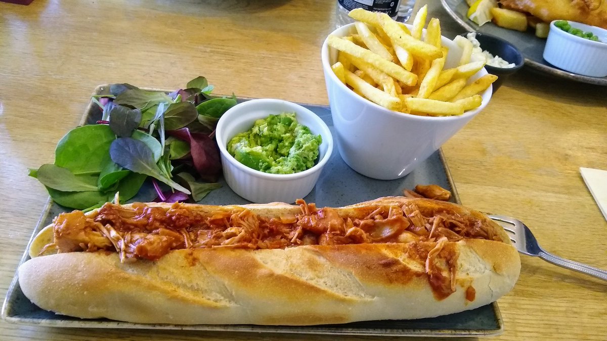 ⓋeganOliⓋe tweet media