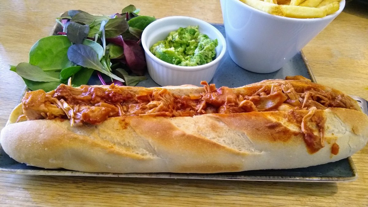 ⓋeganOliⓋe tweet media