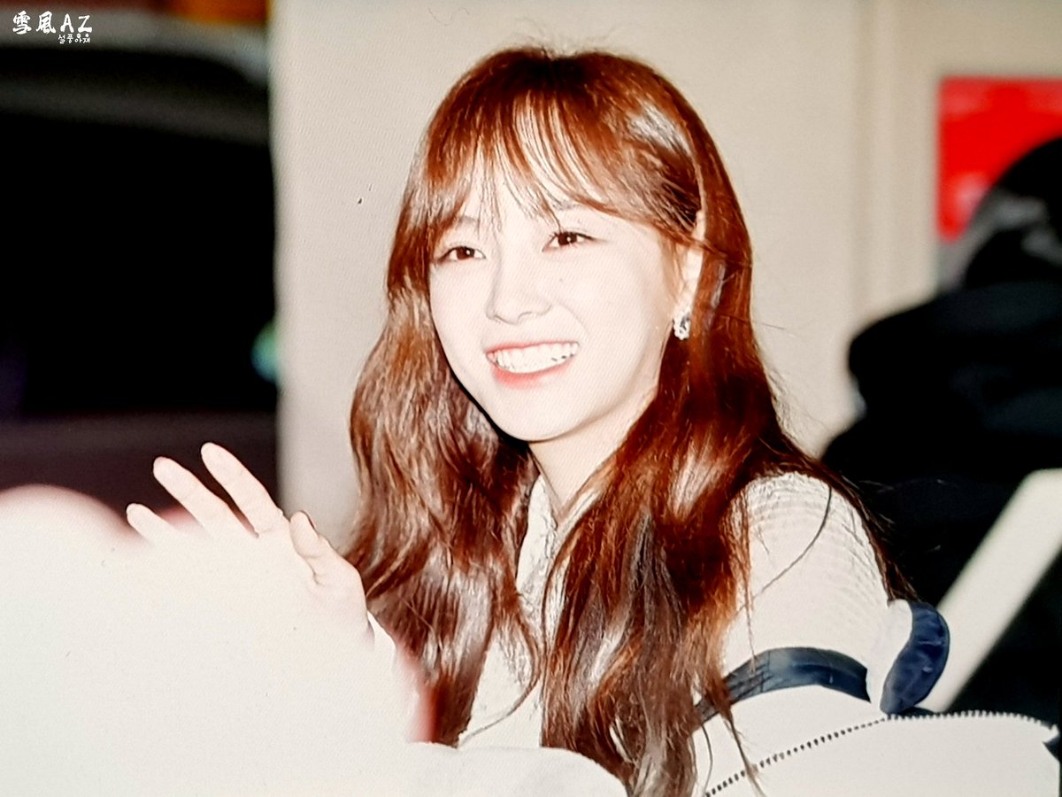 Seolpung_AZ's tweet photo. 191218 딩고뮤직 토크콘서트 세정 퇴근 프리뷰

세정아 오늘도 재미있었어
조심히 들어가~~💞💞

@gu9udan #gugudan #구구단 #세정 #김세정 #Sejeong #kimsejeong #터널 #아이돌라디오 #딩고뮤직 #DINGGO #딩고 https://t.co/Zu4QvdNljk