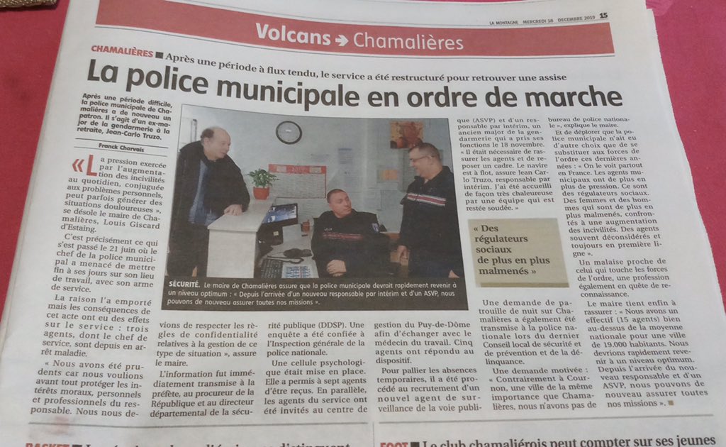 benbenm444's tweet photo. 3 médias / 1 même sujet / 2 belles leçons de #journalisme 
Bravo @Le_Semeur_Hebdo et @F3Auvergne pour votre réactivité et votre professionnalisme 
Bravo @lamontagne_fr pour réussir à faire de cette tragédie un hommage écoeurant à un candidat des #municipales2020 à #chamalieres. https://t.co/RJd8xShllN
