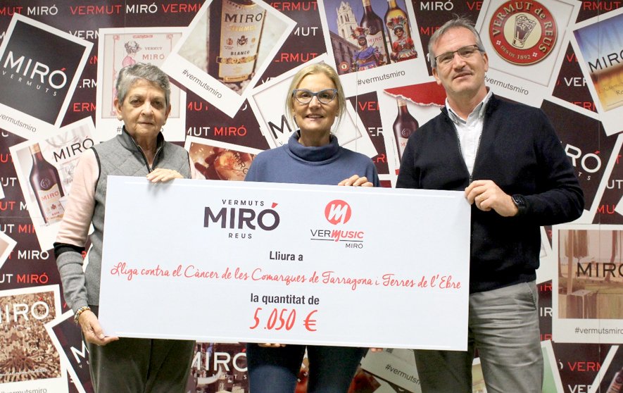 👉Entrega de 5.050 €, conseguidos durante la recaudación de Vermusic 2019, a la Liga Contra el Cáncer

----

👉Lliurament de 5.050 €, aconseguits a la recaptació solidària de Vermusic 2019, a la Lliga Contra el Càncer 

<a href="/LligaCancerTGN/">Lliga Contra el Càncer Tarragona i Terres Ebre</a>  <a href="/VermusicdeReus/">V E R M U S I C</a>