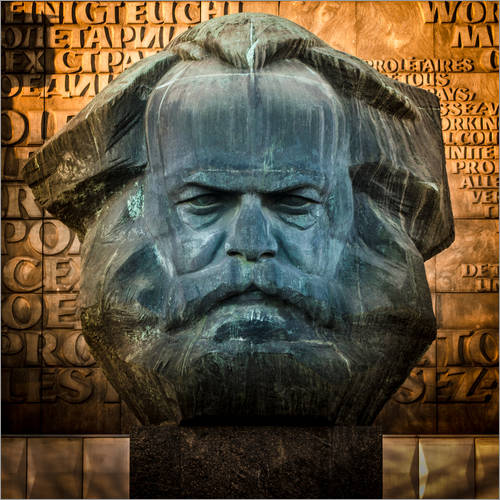 _NuevoRumbo_'s tweet photo. CITA | 🗨🚩
"Los filósofos no han hecho más que interpretar de diversos modos el mundo, pero de lo que se trata es de #transformarlo." 
Karl Marx https://t.co/mPWLyDsdqJ