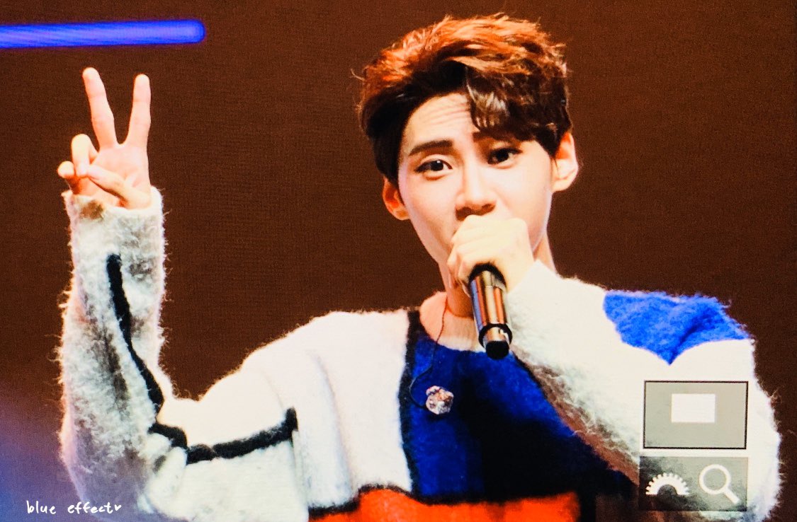blueeffect_JH's tweet photo. 191218 #이진혁 프리뷰 💙💙💙

오늘 너무 너무 잘생김,,,,,,🥺

#진혁 #LEEJINHYUK #李鎭赫 
#イジンヒョク #SOL #I_Like_That 
#블루이펙트 #세상_파란_타격감_지녁 https://t.co/g4pOb28pTz