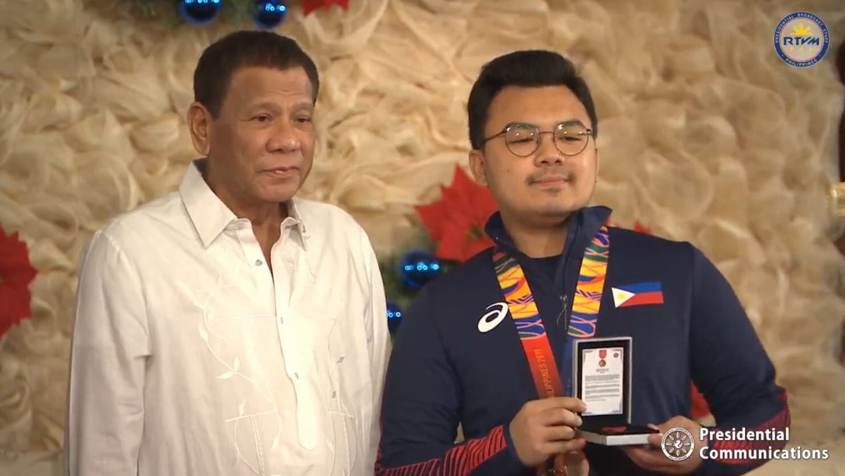 Recognized by the President of the Philippines for our performance at the #SEAGames2019.

Video Games, amirite? 🇵🇭

#PlaybookEsports