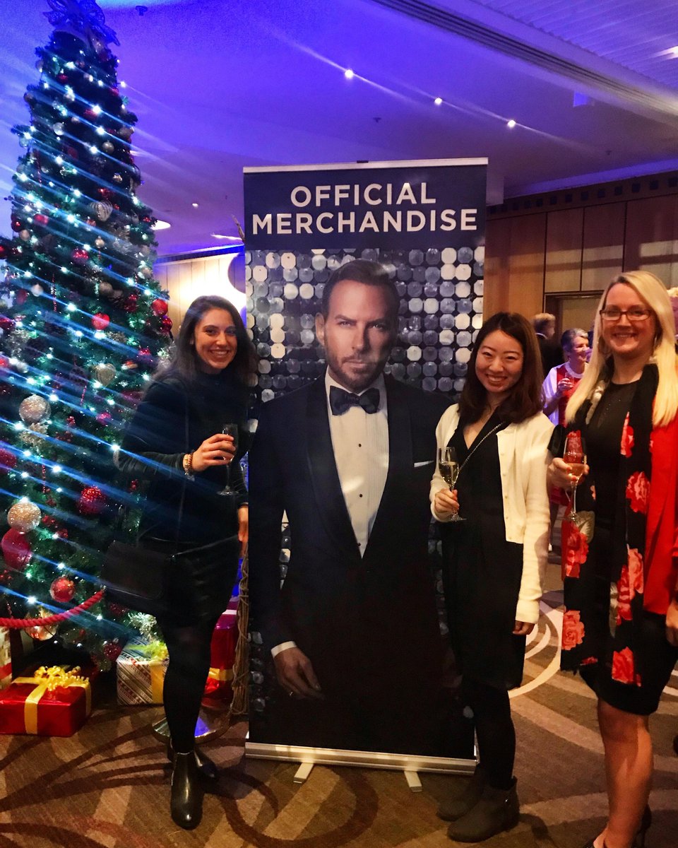 Many thanks, @mattgoss for inviting the @alzheimerssoc at your show at the @HiltonNewca last night. We stand with you in support of the #1millionminutes @GMB campaign. 'Pledge your time & help someone lonely' you too signing up on tinyurl.com/uwklkcf 16,083,120 pledged so far