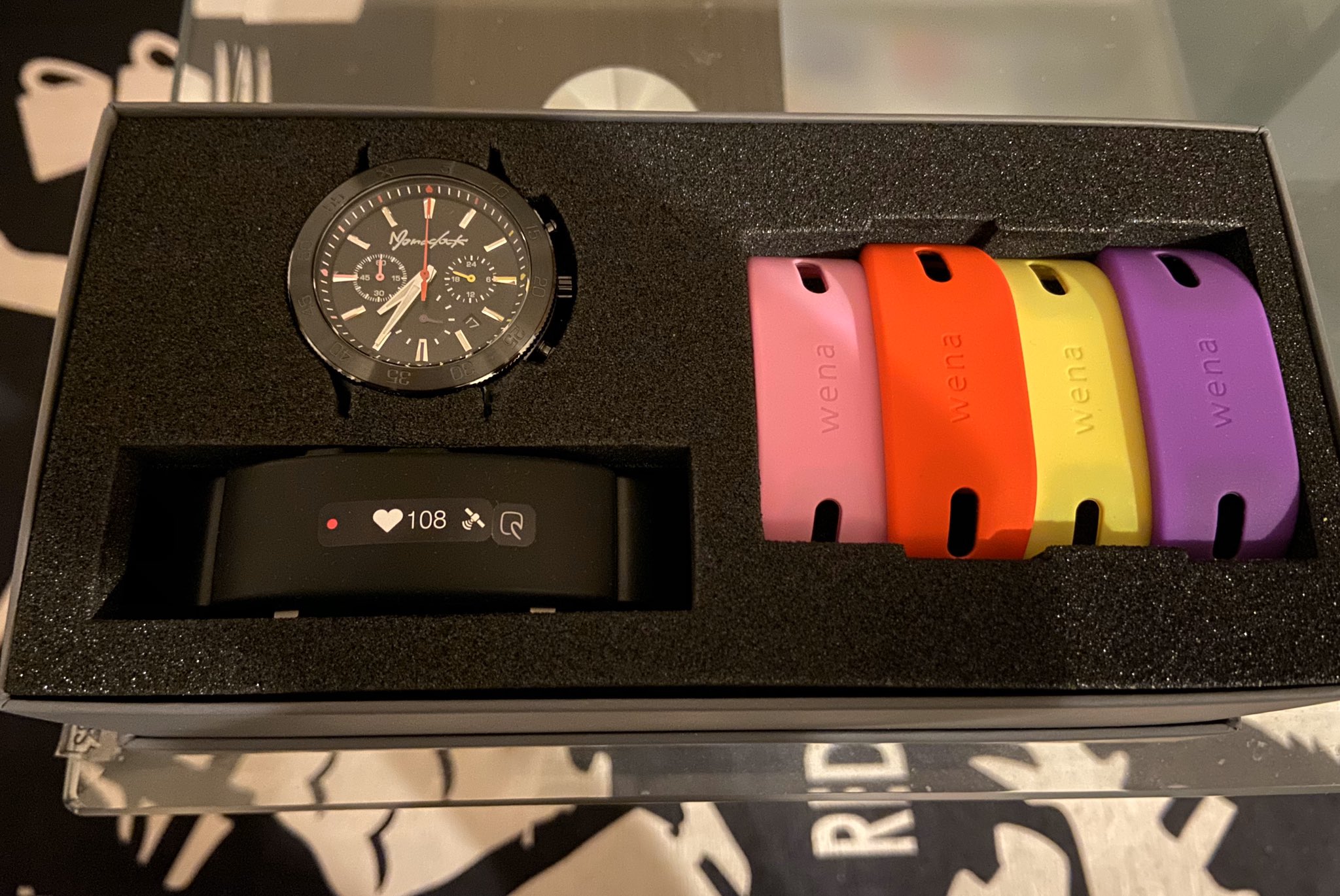 値下げ】ももクロ wena ポシュレ スマートウォッチ 腕時計