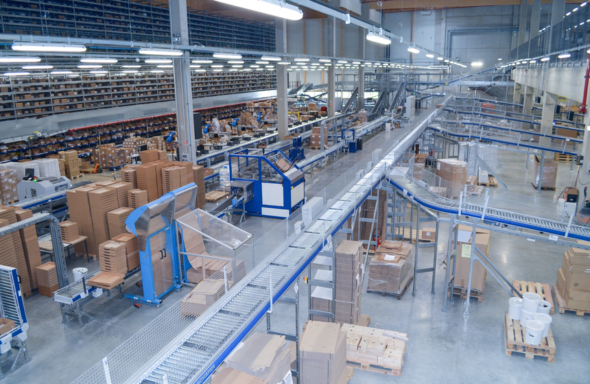 SupplyActu's tweet image. Pour faire face à la hausse de ses ventes en ligne et #exportations, @Caudalie, marque française de cosmétiques, s’est tournée vers SSI Schäfer pour #automatiser son nouveau centre de #distribution de Gidy, dans le Loiret : bit.ly/2PIBTGb