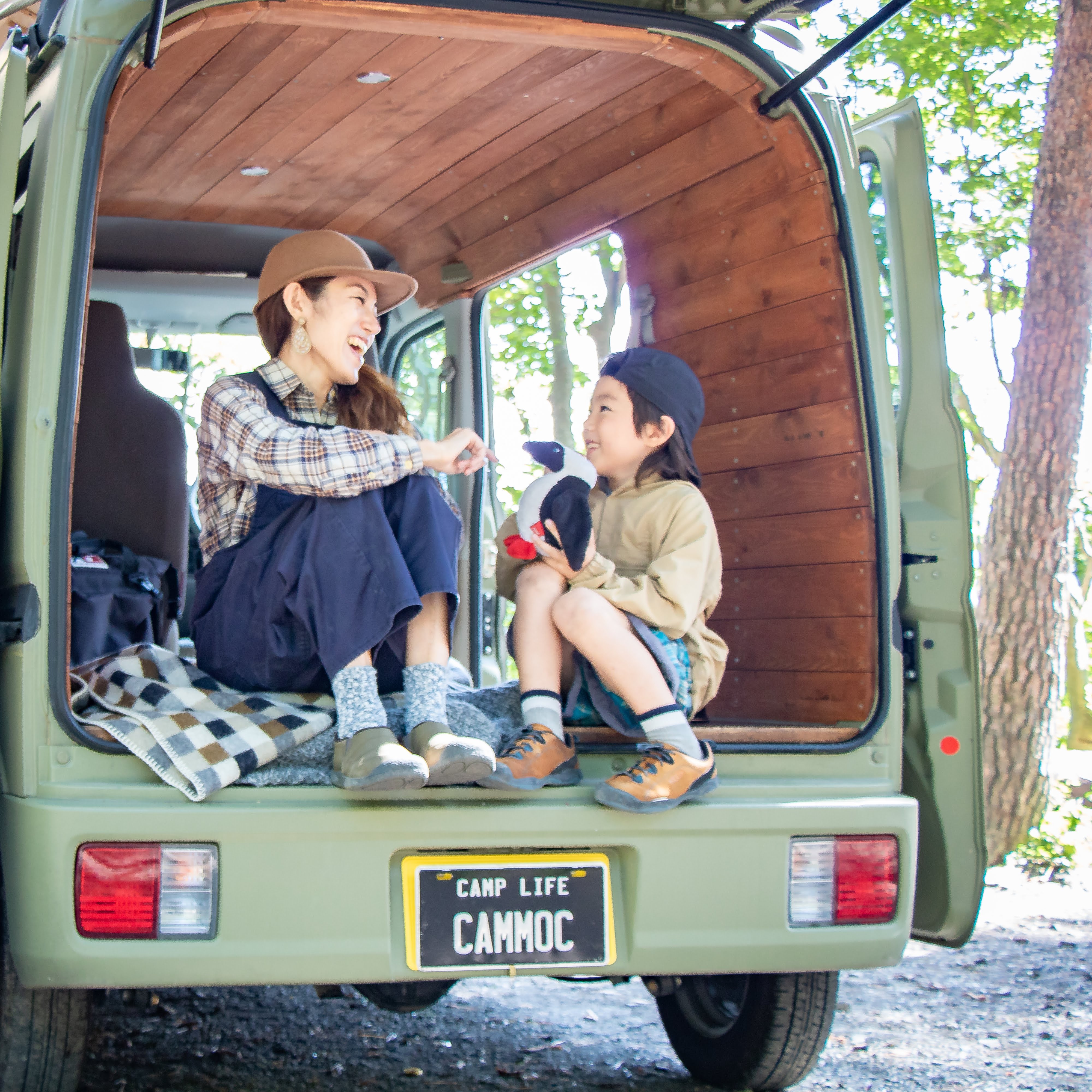 Sotobira By カーネル ソトビラ記事更新 6歳ムスコと日本一周の車旅 キャンプ旅 キャンプクリエイターズユニットcammoc 三沢真実さんの新連載が始まりました T Co Xpabyfs3s9 車中泊 車旅 車中泊仕様 車中泊の旅 エブリィ バン
