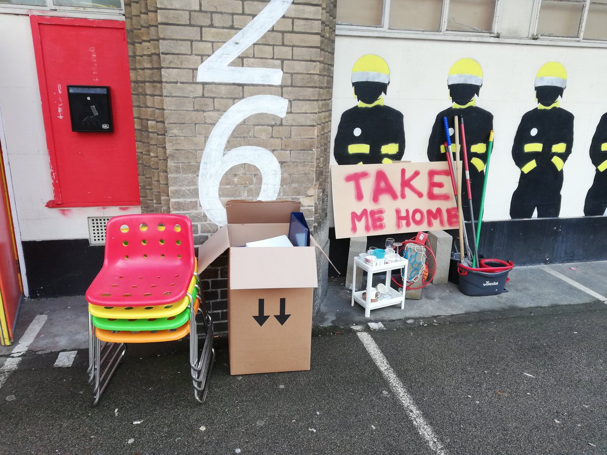 We are giving away for free some of our stuff so, people of #Lambeth and #Vauxhall, if you pop up in 26 Lambeth High Street, help yourself 😉