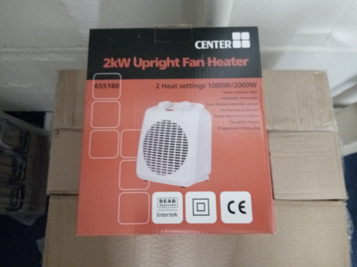 Round3C's tweet photo. We don't supply gas. But try to supply solutions.

A customer reported no heating due to his gas provider not changing the meter at his new home.

We keep these for emergencies.

It's not just Father Christmas that can deliver gifts! Hope your warmer today sir! https://t.co/T3y03bHY3q
