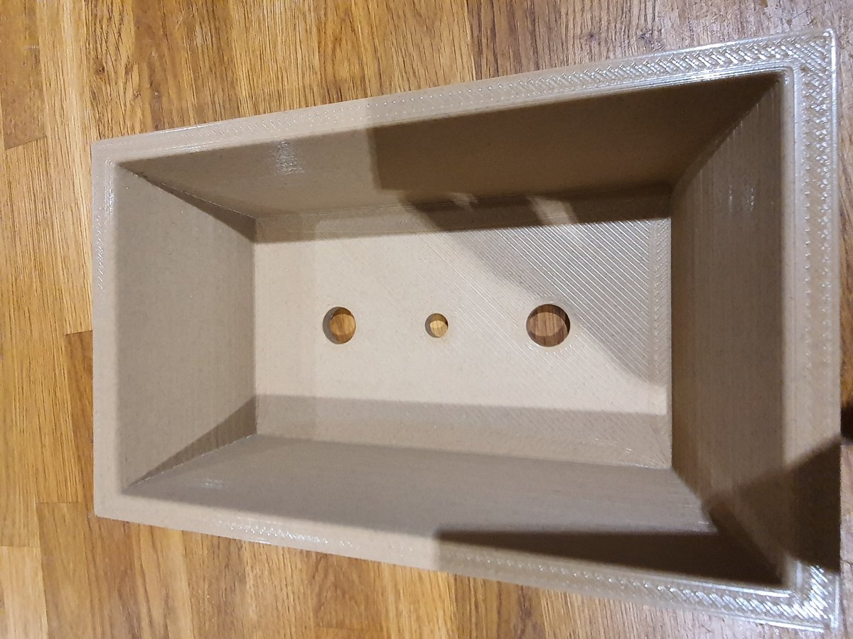 3DFilaPrint's tweet photo. A big thank you to the team 3D Printing Cornwall for these wonderful photos of the new PLA Extrafill Mukha filament from Fillamentum A new home for a gracefully growing bonzai :) #3dprinting #practical3dprints #bonzai https://t.co/lHLnOfYPkL