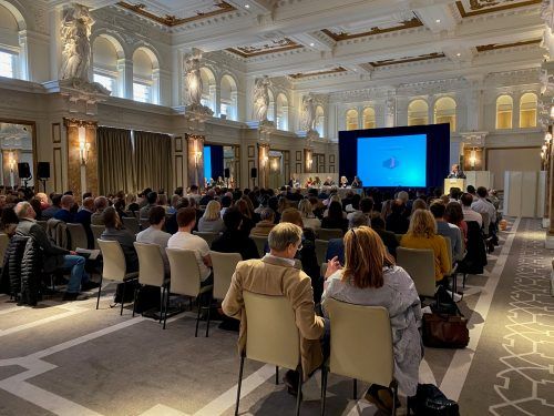 GRLLegal's tweet photo. This year’s conference was held under the banner of “Support and Development in a changing market” and took place at the rather ritzy Kimpton Fitzroy Hotel, on Russell Square. https://t.co/tnFmBO2H0n https://t.co/NeY8pP2l9Z