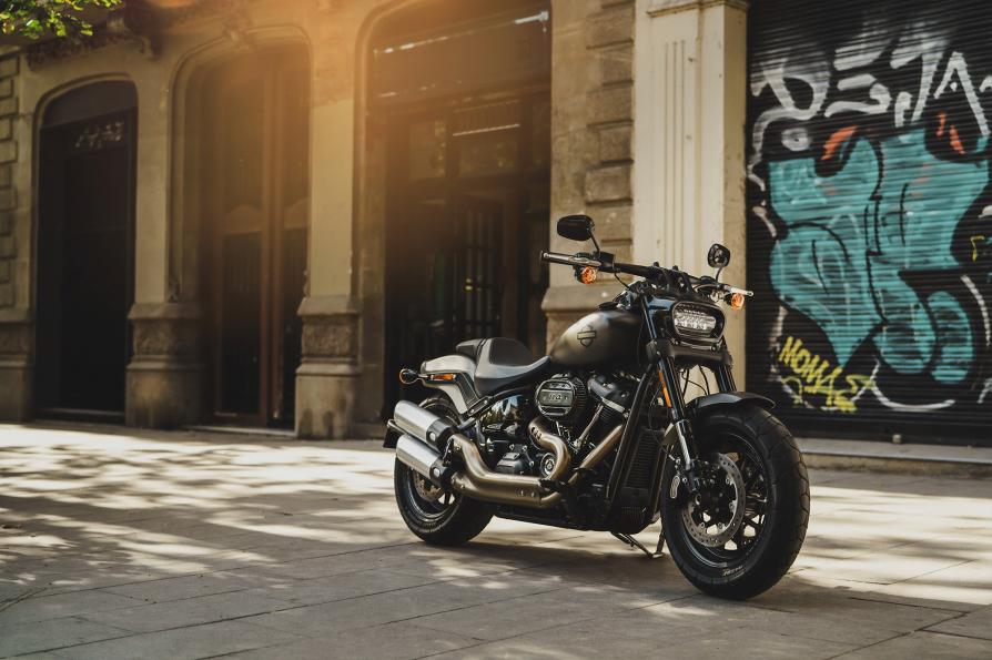 WeBuyUsedBikes's tweet photo. Why we love Harley Davidson https://t.co/zk9x5wVxpC #motorbikes #Harley https://t.co/Lp1lSPNRVw