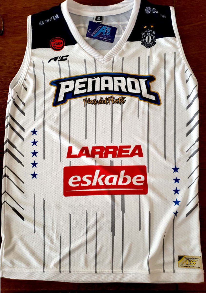 losmartines's tweet photo. #LNB ¿Querés la camiseta de Peña? AS sortea la de visitante con sólo poner tu nombre y el #LosMartines. A jugar!!!! https://t.co/YNHjV6gFHc