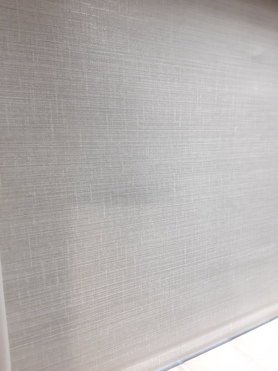 BrantryBlinds's tweet photo. Simple and durable these blackout PVC fire retardant roller blinds fitted by ourselves earlier this morning. Fabric is Baltimore Frost fitted on reverse roll with chrome chain control and child safety Hook. We just love the metallic finish of this fabric. https://t.co/kBGMnAz5NO