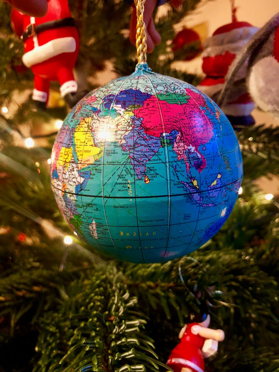 With just one week to go until #ChristmasDay, our favourite #ChristmasBauble is up!!

mulberrytravel.com 

#WednesdayWisdom #GiftOfTravel #Christmas #FeelingFestive #chestertweets #WorldOfChristmas  #WednesdayMotivation