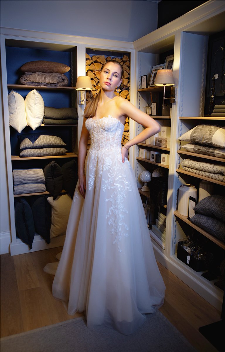 June C143 - Is a dream come true! ✨
For modern women looking for something different yet still have a tinge of a timeless Greek Goddess Look! ❤️ 

#junepeonybridalcouture #junepeonybrides #bridalwear #weddingdresses #weddinginspiration #photoshoot #newcollection #newdesign