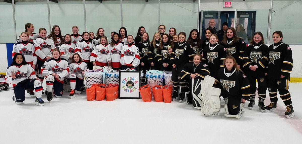 PeeweeKanata's tweet photo. Great Success!! #KanataRangersPWB and @GC_Girls_Hockey Peewee B collect 220 new pyjamas for @pyjamapatrol last night! Big thanks to everyone who helped support this great cause and came out to the game!!  #kgha1920 #girlshockeyrocks #givingtuesday2019 https://t.co/6L0geoY1lP