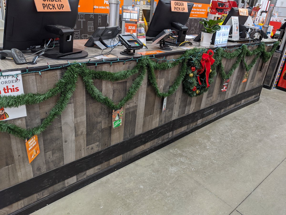 Making gift cards an easy buy for our customers! <a href="/JasonArigoni/">Jason Arigoni</a>  <a href="/bougie_joe/">Joe Bougie</a> <a href="/thd_grnfld2619/">Greenfield HomeDepot</a> @EKuchachik <a href="/dwentworth1/">Danielle Wentworth</a> <a href="/marantes1/">Marcelo Arantes</a>
