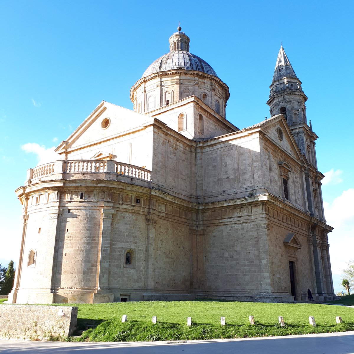 HotelItaliaCort's tweet photo. Oggi siamo andati a visitare la Chiesa di San Biagio a Montepulciano, fantastica!
. .
Today we went to visit the Church of San Biagio in Montepulciano, fantastic!
. .
#hotelitaliacortona #sanbiagio #dailytrips #discover #tuscany https://t.co/rm8fC92FMN