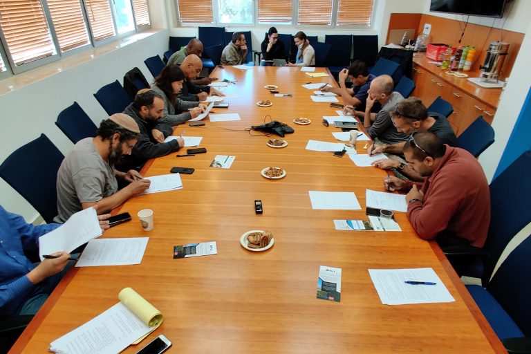 Shui_eu's tweet photo. SHui focus group with farmers in Israel
#SHui #EUChina #soilwaterplatform #itsSHui #smartagriculture #sustainability #waterefficiency https://t.co/OY6cHUfJHc