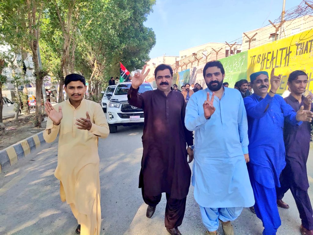 GhoriMuhammed's tweet photo. On the Happiness of bail of MPA Addi Faryal Talpur, PPP Dist: ShaheedBenazirabad Arranged a Peacefully Rally From People's Secretariat ShaheedBenazirabad to Press Club Nawabshah.
#WeStandWithPPPLeadership
@BBhuttoZardari @BakhtawarBZ @AseefaBZ @ShahNafisa https://t.co/FOFyVmlMpv