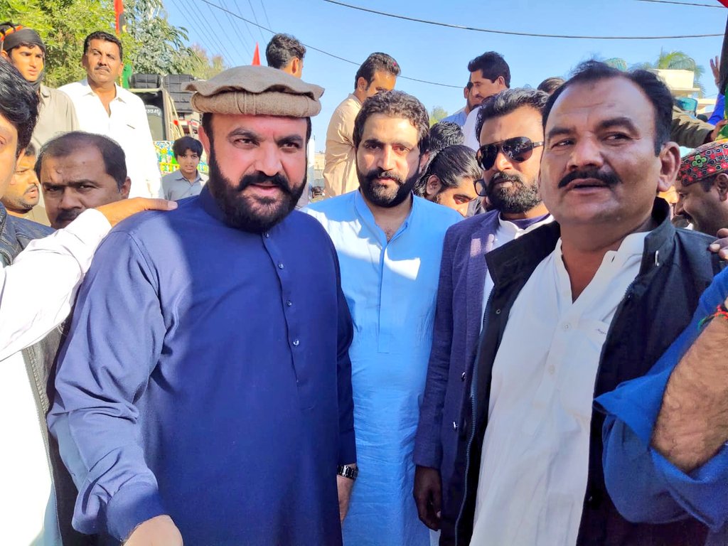 GhoriMuhammed's tweet photo. On the Happiness of bail of MPA Addi Faryal Talpur, PPP Dist: ShaheedBenazirabad Arranged a Peacefully Rally From People's Secretariat ShaheedBenazirabad to Press Club Nawabshah.
#WeStandWithPPPLeadership
@BBhuttoZardari @BakhtawarBZ @AseefaBZ @ShahNafisa https://t.co/FOFyVmlMpv