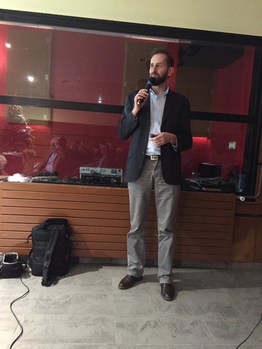 benoit_nmd's tweet photo. @YFlodrops d’@Arvalisofficiel présente l’événement de la filière #lin lors de l’assemblée générale de la coopérative liniere #CALIRA 
@Bluesy27 @Arvalisofficiel @ArvalisHdF @arvalispatho https://t.co/NV4J8MwYAS