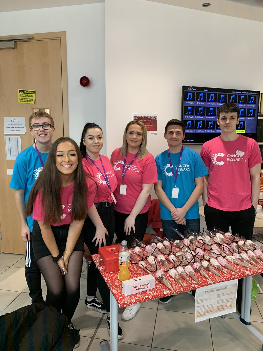 JaneReed07's tweet photo. So proud of our @sunderlandcol @SunCollBusiness students. Huge thanks to Business lecturer Dot Dixon coaching them with this inspirational idea for the enterprise project, raising money for @CR_UK 👍🏻 https://t.co/gQIPL0H9Rk