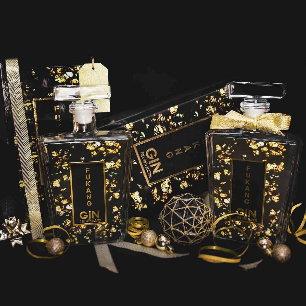 Light up the #Christmas tree with the signature Fukang shine 🎄

This award-winning smooth #gin now comes packaged with the most eye-catching #gift box 🎁

Bring back the festive wonder this year for all your loved ones, shop Fukang: fukang-gin.com