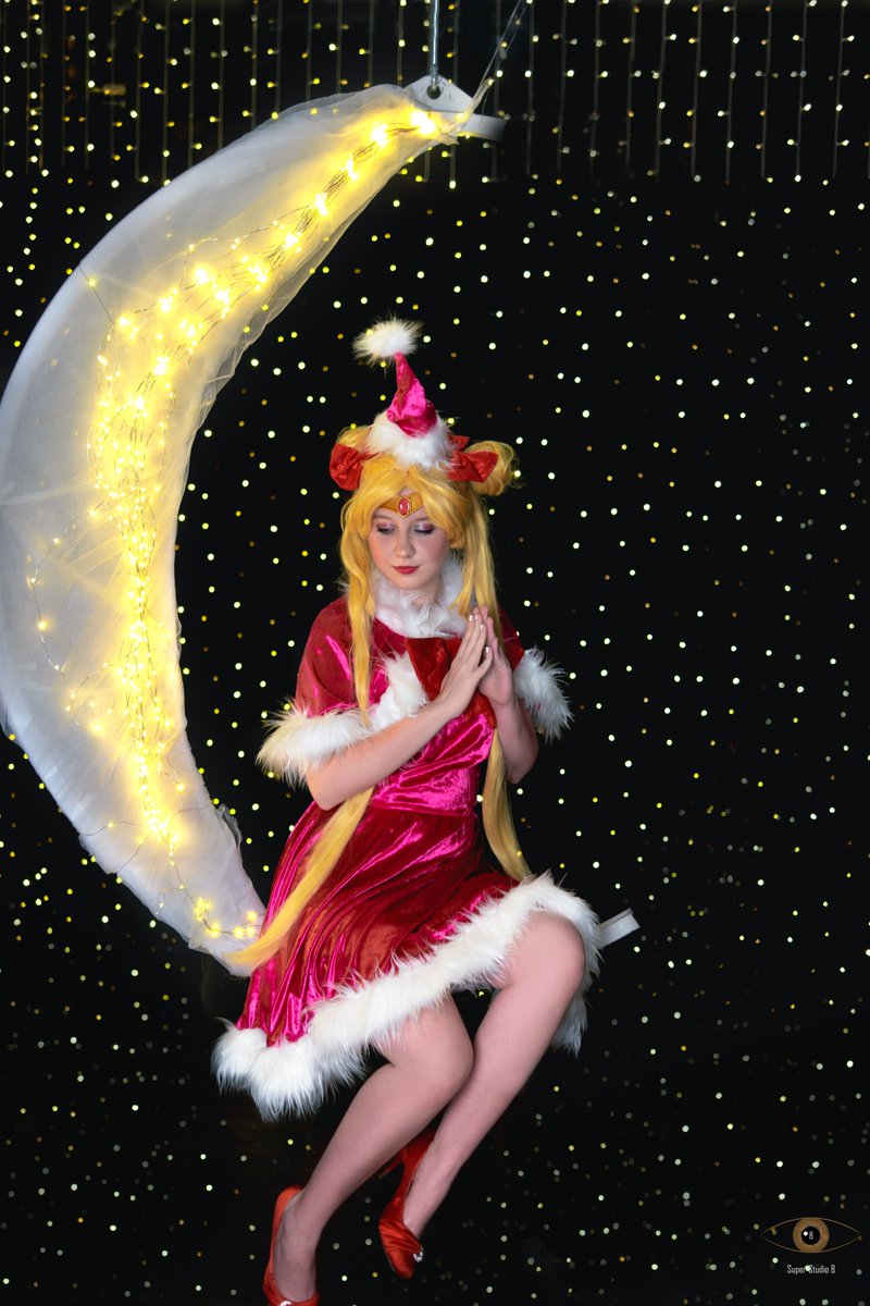Superstu8's tweet photo. Christmas Cosplay Series
Part 17: Vivico's Art - Sailor Moon

https://t.co/huP2YyLbCv

#cosplay #cosplaygirl #photography https://t.co/rQAocAaxhK