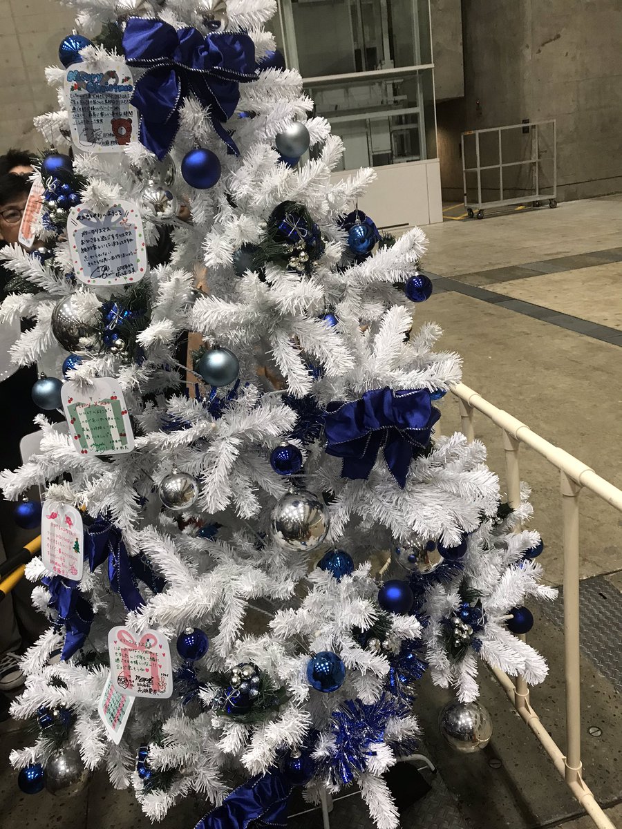 Meinosaka46's tweet photo. クリスマスライブ2日目
ほんとに最高だった😭
あー、すずちゃんときょんこめっちゃ近かったなー🥰☀️

今回満足度高そうw https://t.co/76vZcms9ZK