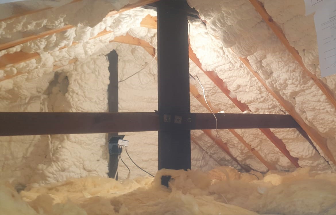 epukltd's tweet photo. Icynene Spray Foam Insulation job completed by Evergreen Power UK in Dersingham, England, on 17/12/2019. Call us Today 0800 689 1894 or visit our website
https://t.co/dfFgYnFr6G to get a FREE Quote valid for 12 months
#warmhome #sprayfoaminsualtion #energysaving #evergreenpoweruk https://t.co/BoBHt0Kvfy