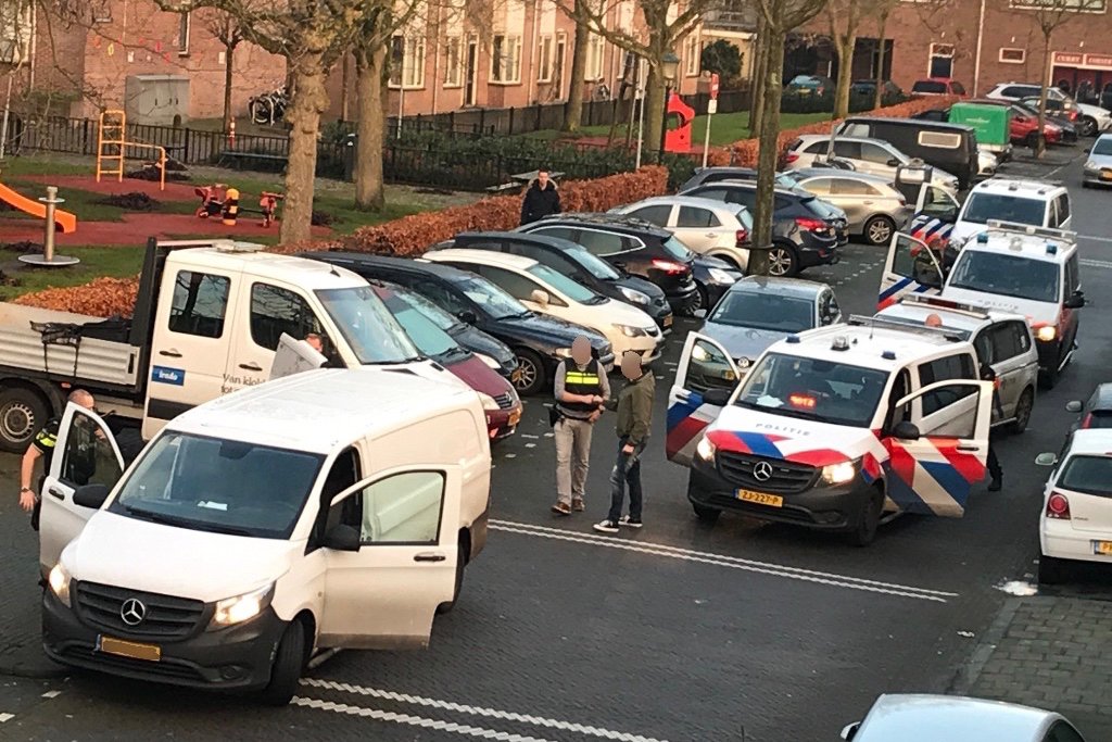Arrestatie vanwege mogelijk vuurwapenbezit..