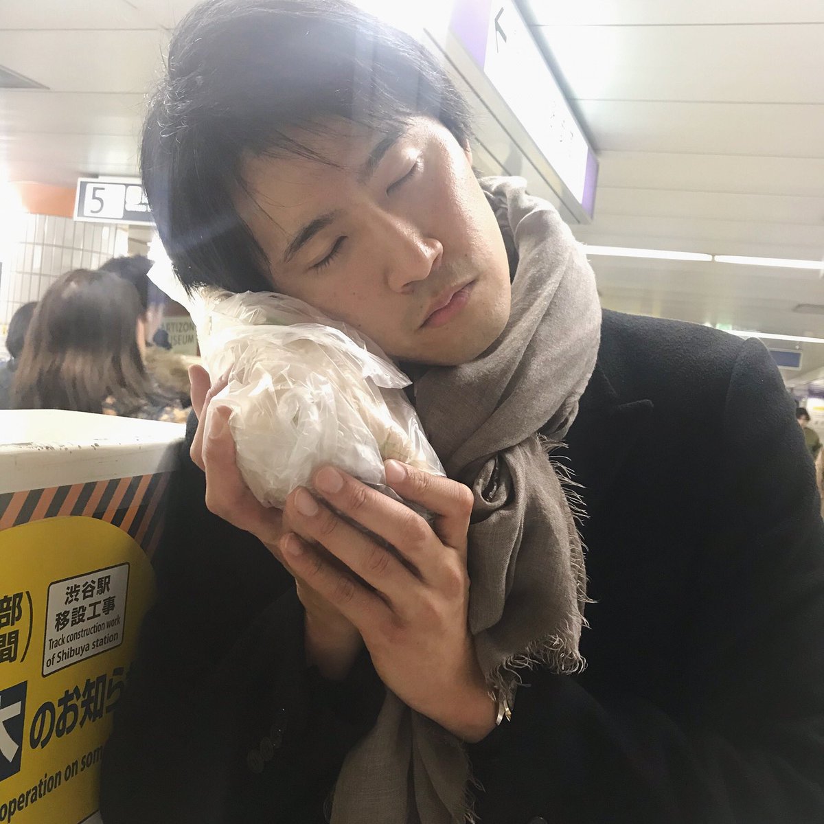 yutaro_1007's tweet photo. あ〜甘酒のお風呂に浸かりたい
#甘酒 #酒粕 #amazake #sakelees #辻悠太郎 https://t.co/bUhwHm4gIR
