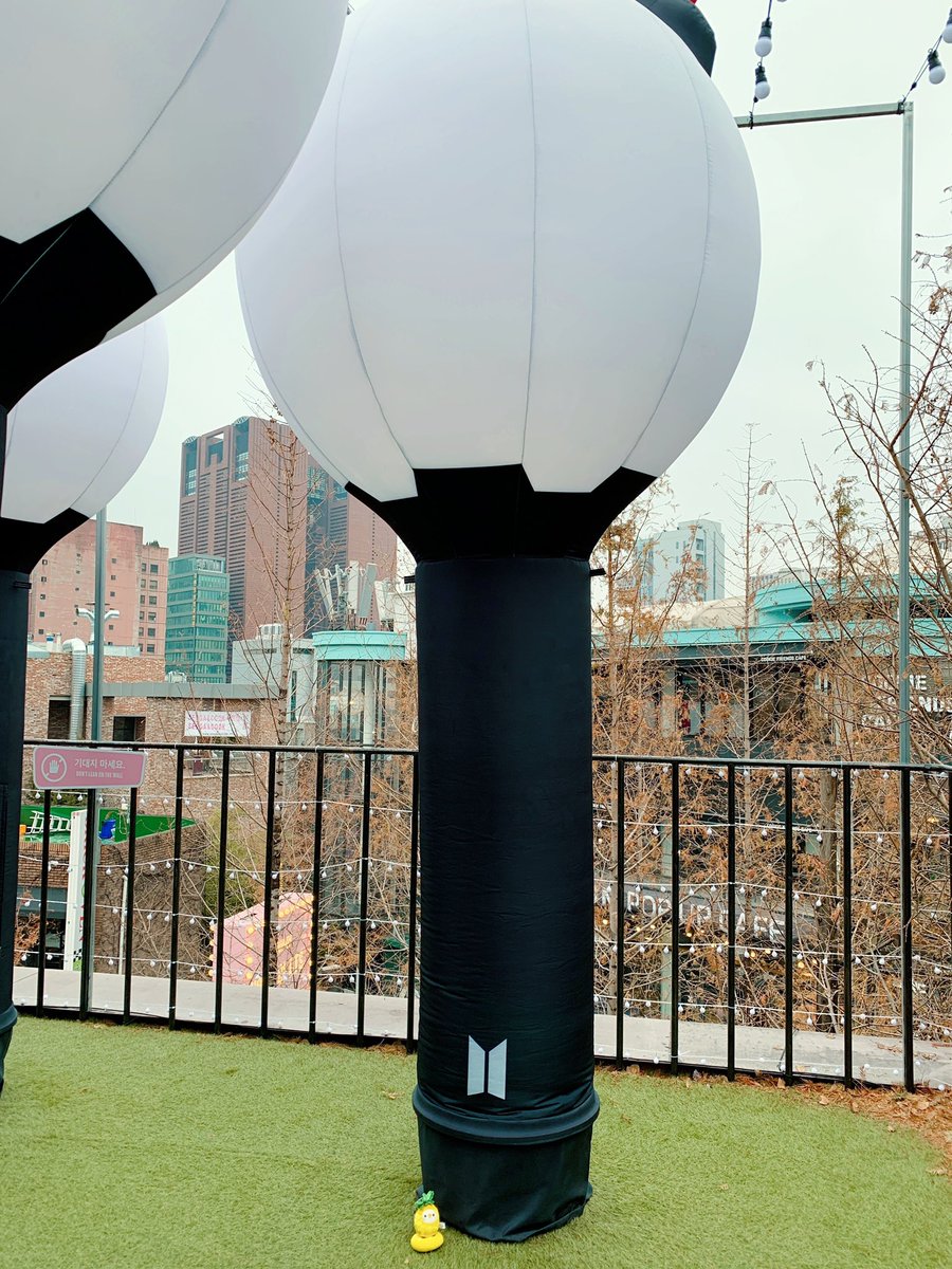 silverbell_1013's tweet photo. 파인찜의 나들이🍍🐥 ㅋㅋㅋㅋㅋㅋㅋㅋㅋㅋㅋㅋㅋ졸귀 https://t.co/OLHRS1whAz