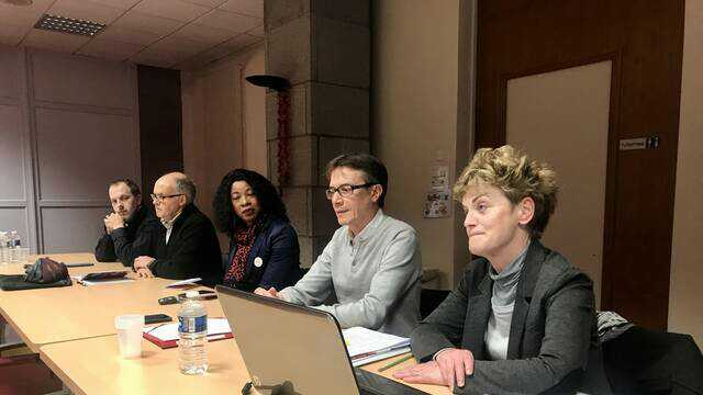 Chris56Marchand's tweet photo. Pontivy; @mdorelucas dénonce les « propos scandaleux » de Soizic Perrault sur l’immigration
#Pontivy
#DemainPontivy
@mclemouel1
@LydieMassard1
@OuestFrance https://t.co/r59oq94UdC https://t.co/VUPV5SpHWA
