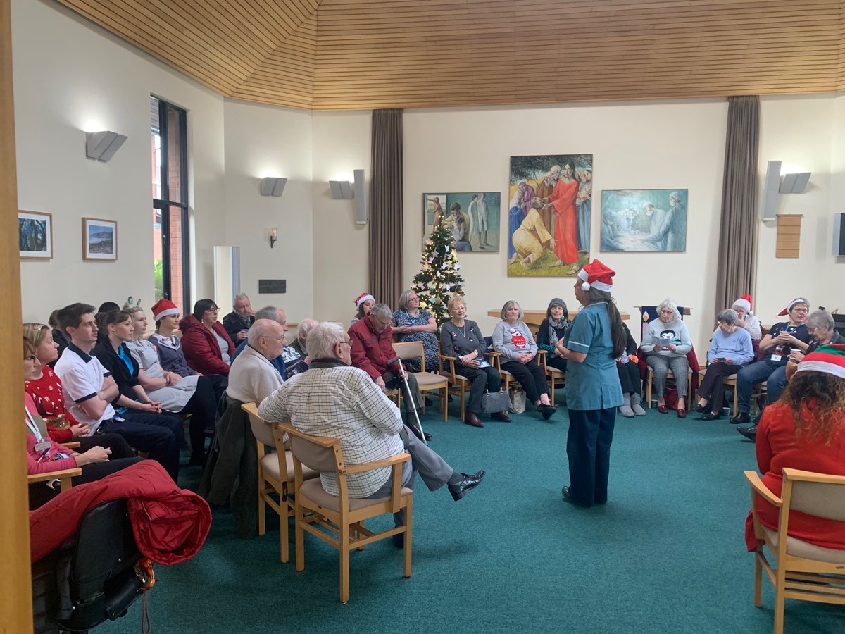 redsGEHCopd's tweet photo. Christmas ‘Singing for Breathing’ @GEHNHSnews in the Chapel. 🎄🎅🏻❄️ https://t.co/BSGYaujcPJ