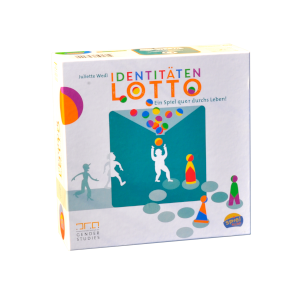 "Identitätenlotto. Ein Spiel quer durchs Leben" macht erlebbar, was Gender Studies mit Demokratie zu tun haben. Und es macht erfahrbar, was Intersektionalität bedeutet. Mehr unter identitaetenlotto.de. Ein Freizeit- und Lehr-Lernspiel, was Gender- &amp; Diversitywissen vermittelt.